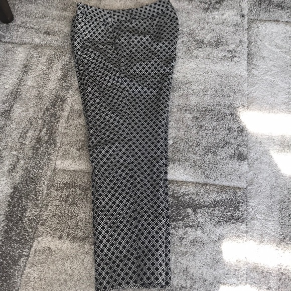 Beautiful clean pants - Picture 4 of 5